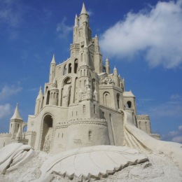 Looking for some weekend plans? Stop by the annual Revere Beach Sand Sculpting festival just steps away. 
Enjoy live music and fun activities all weekend long! โ๏ธ๐๐๏ธโฑ๏ธ Looking for some weekend plans? Stop by the annual Revere Beach Sand Sculpting festival just steps away. 
Enjoy live music and fun activities all weekend long! โ๏ธ๐๐๏ธโฑ๏ธ